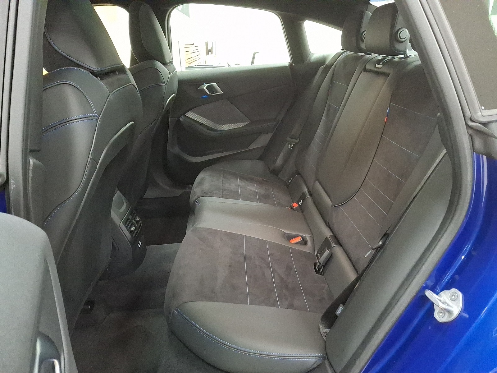 Thumbnail: 2025 BMW 2 Series - 9