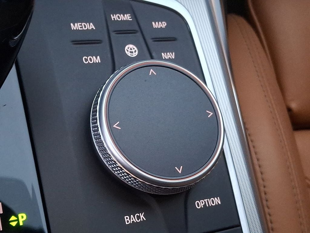 Thumbnail: 2021 BMW 3 Series - 24