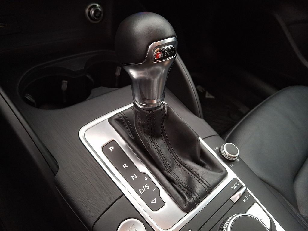 Thumbnail: 2017 Audi A3 - 11