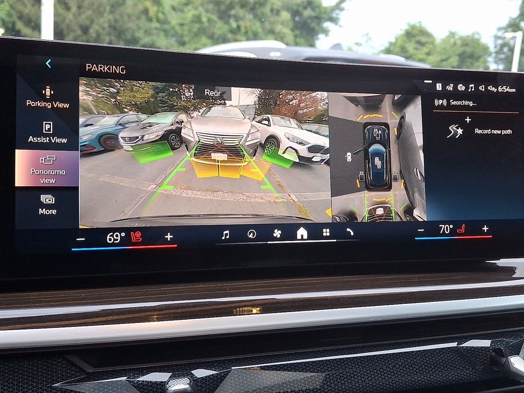 Thumbnail: 2024 BMW X5 - 12