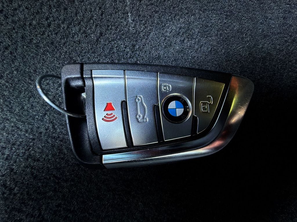 Thumbnail: 2022 BMW X5 - 28