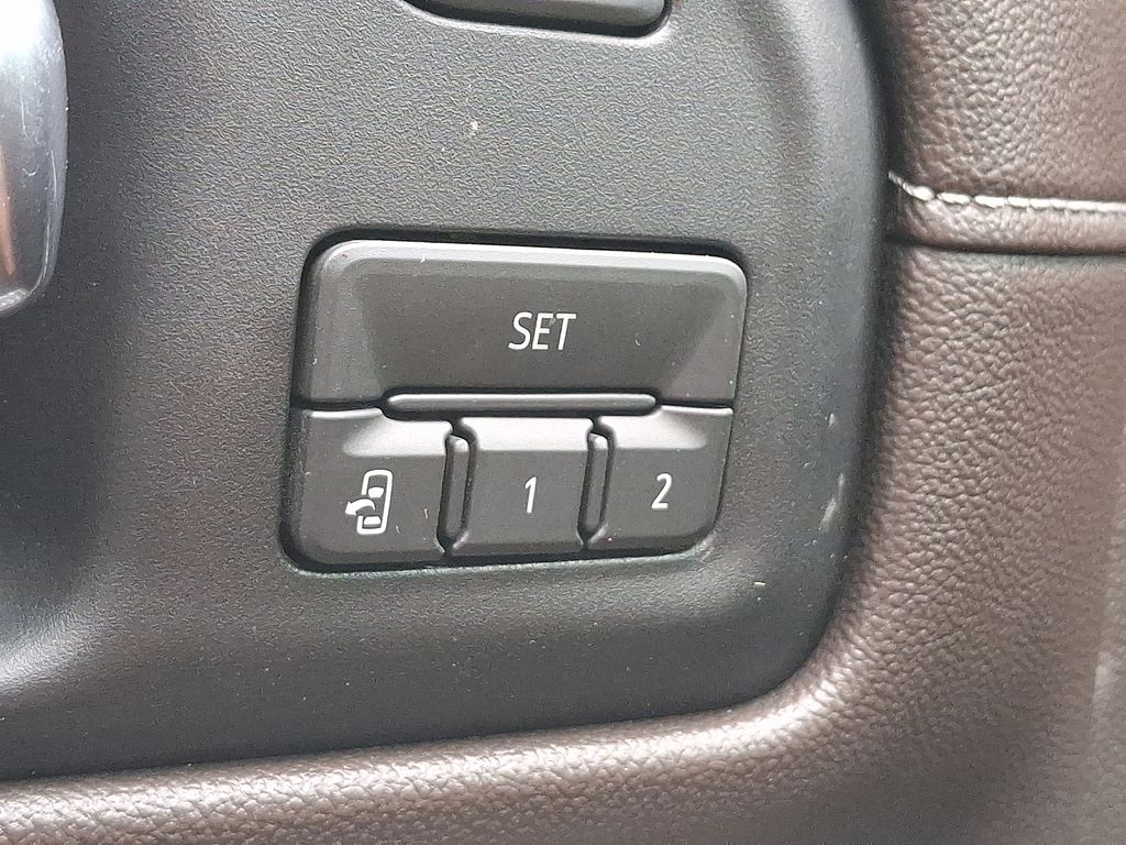 Thumbnail: 2019 Chevrolet Silverado 1500 - 20