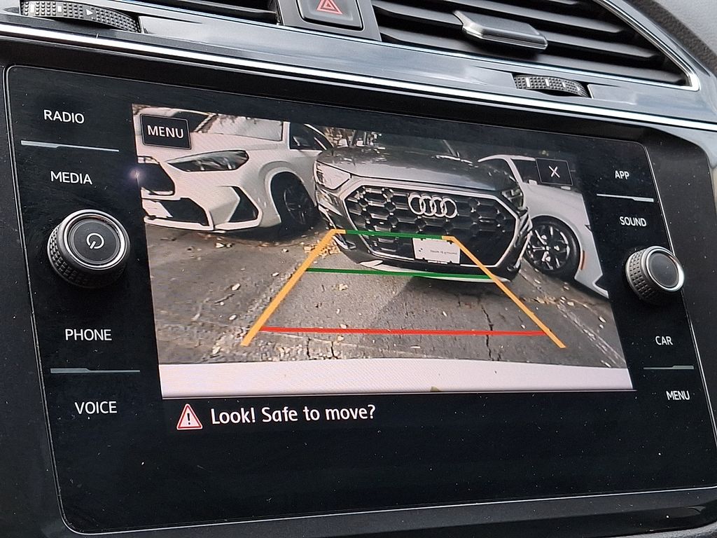 Thumbnail: 2019 Volkswagen Tiguan - 16