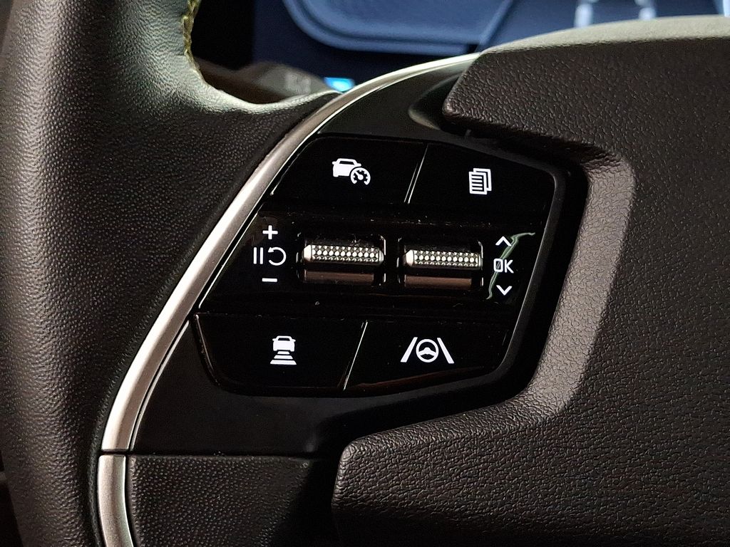 Thumbnail: 2023 Kia EV6 - 19
