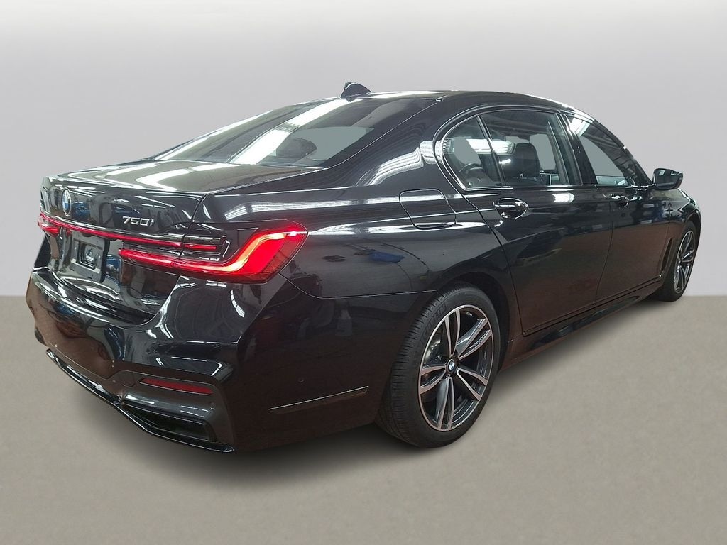 Certified 2022 BMW 750i xDrive Sedan