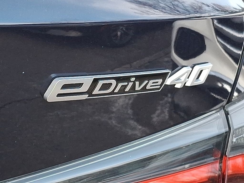 Thumbnail: 2023 BMW i4 - 28