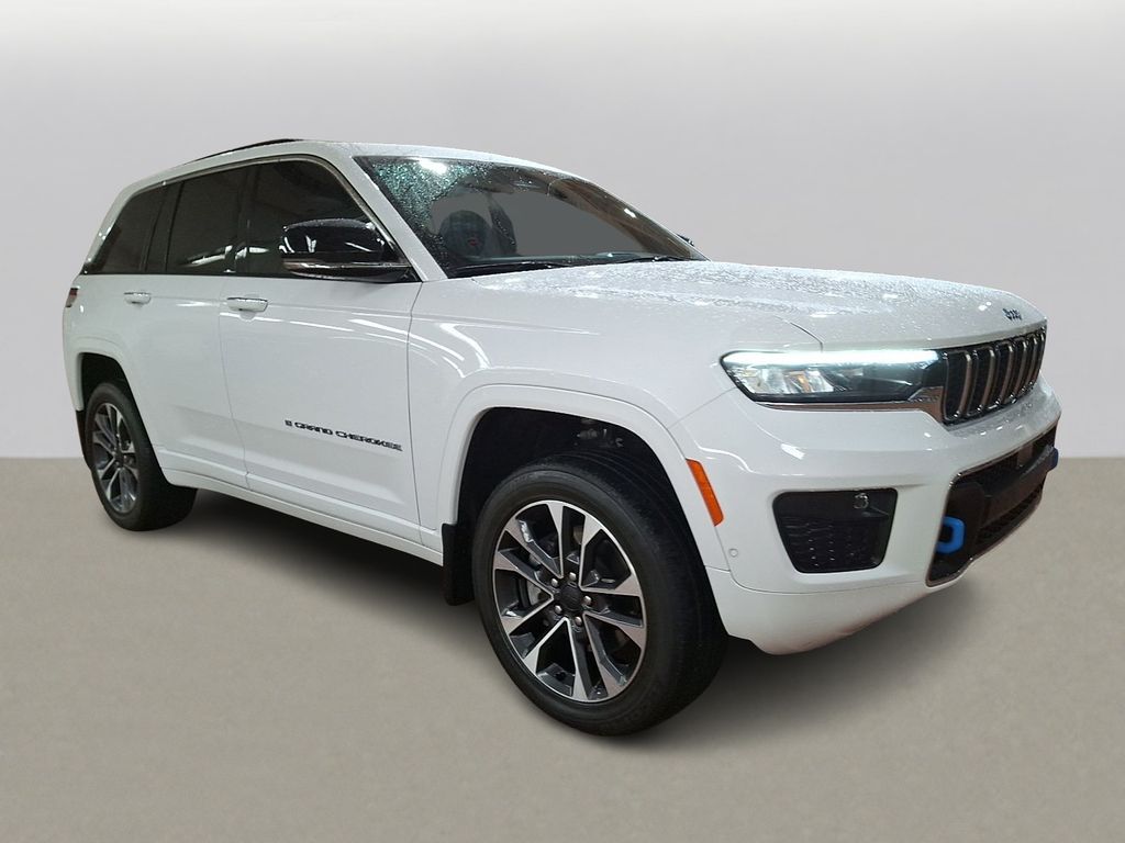 Thumbnail: 2023 Jeep Grand Cherokee - 3