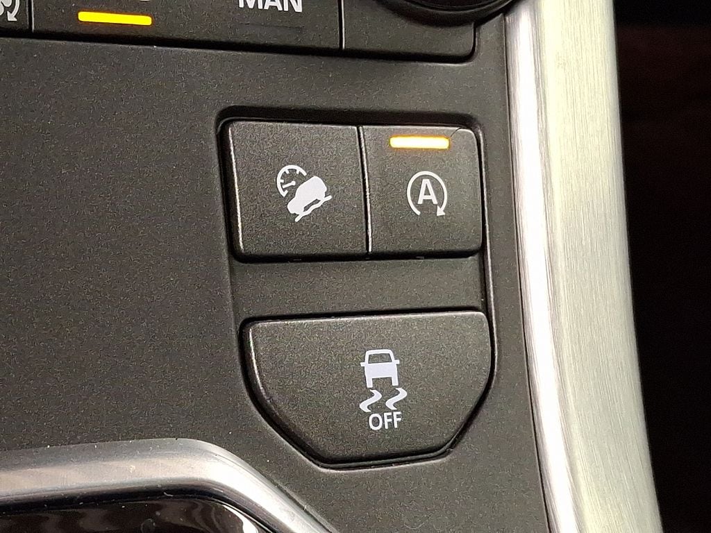 Thumbnail: 2017 Land Rover Range Rover Evoque - 24