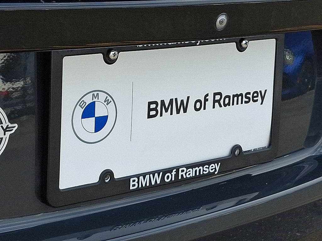 Thumbnail: 2014 BMW i3 - 30