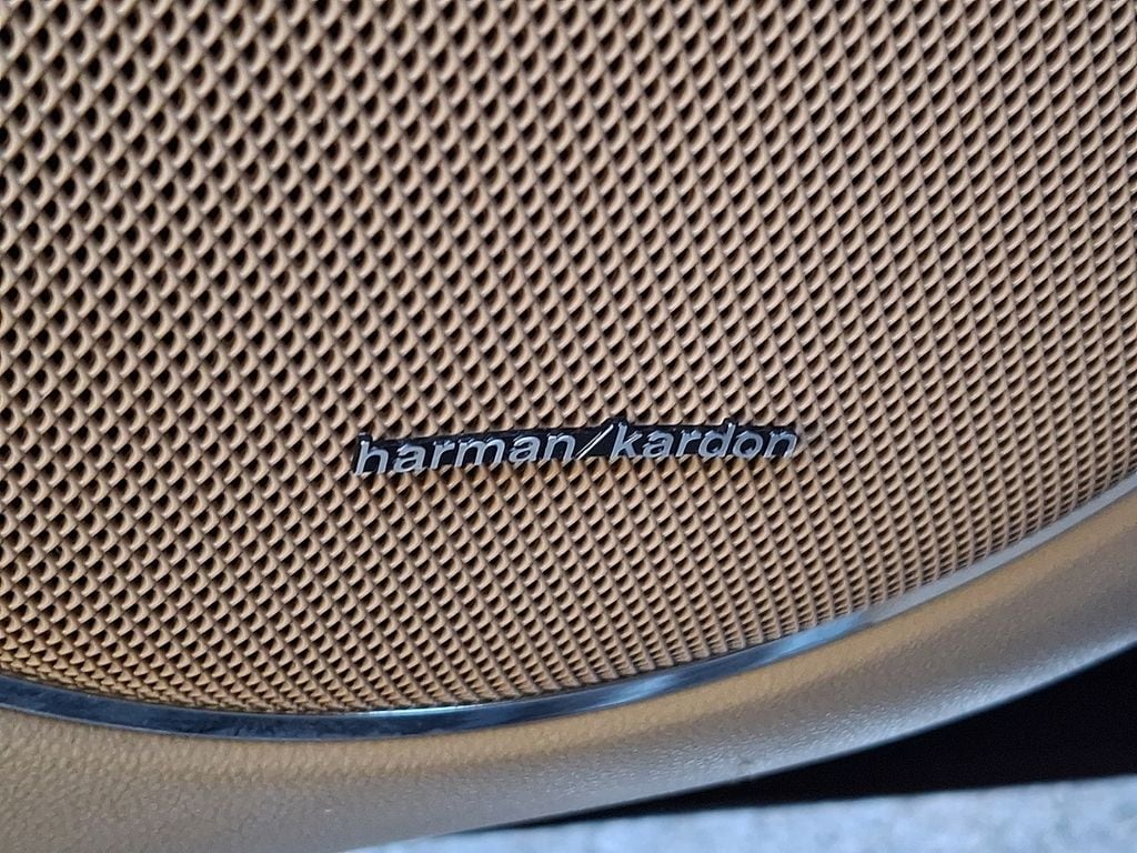 Thumbnail: 2011 Mercedes-Benz GL-Class - 24