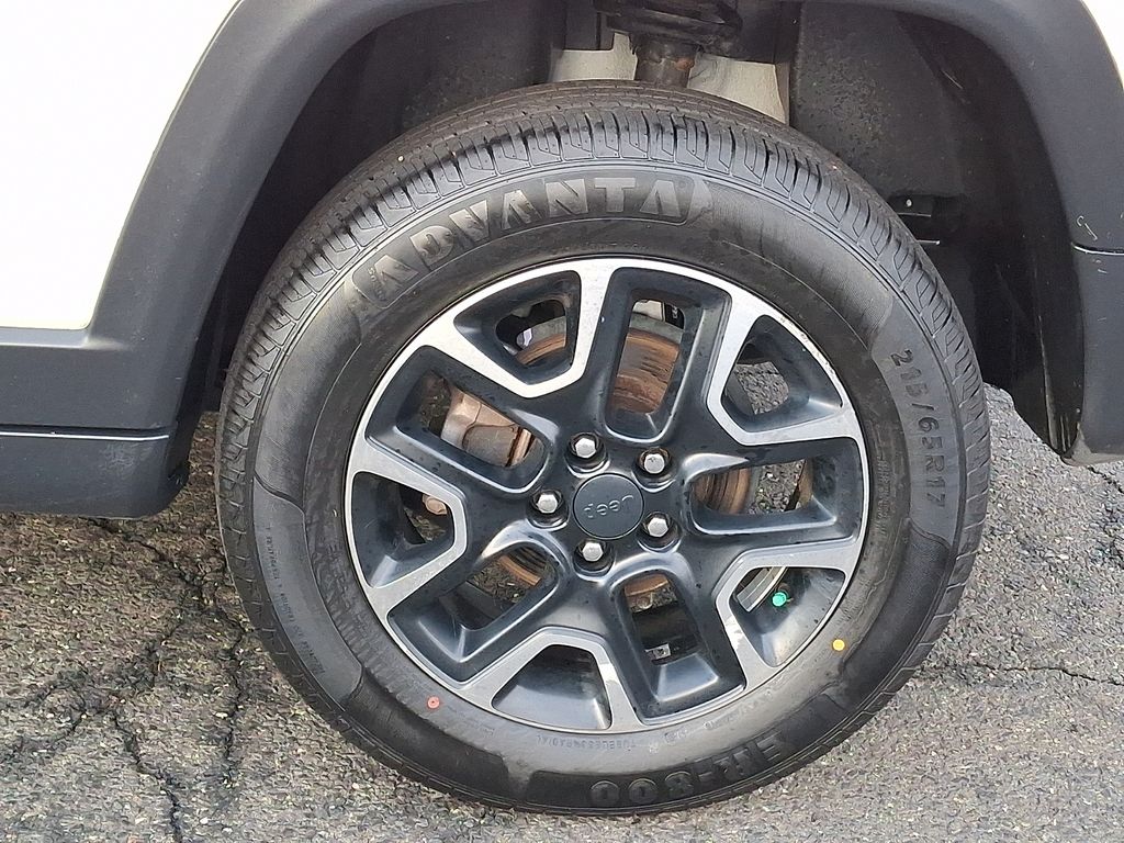 Thumbnail: 2020 Jeep Compass - 8