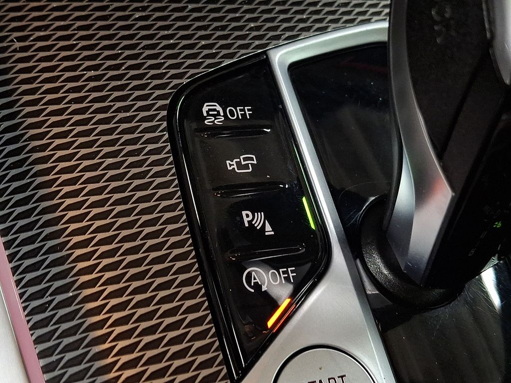 Thumbnail: 2023 BMW X5 - 19