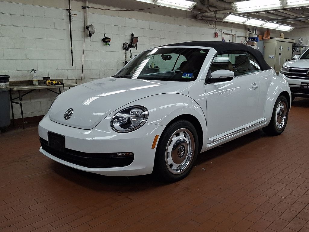 Thumbnail: 2015 Volkswagen Beetle - 27