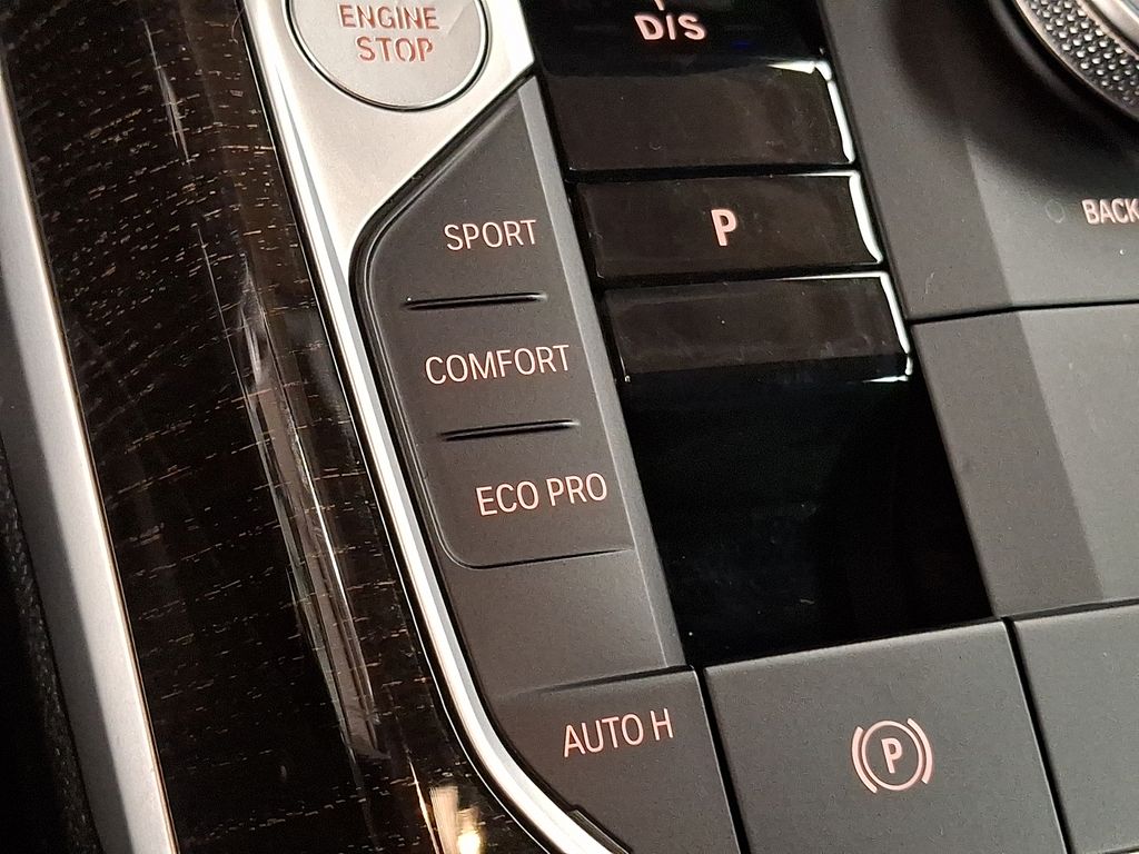 Thumbnail: 2023 BMW 3 Series - 20