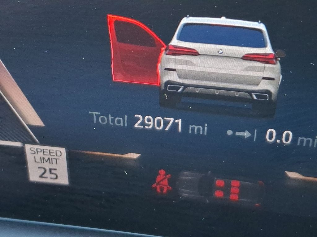 Thumbnail: 2024 BMW X5 - 15