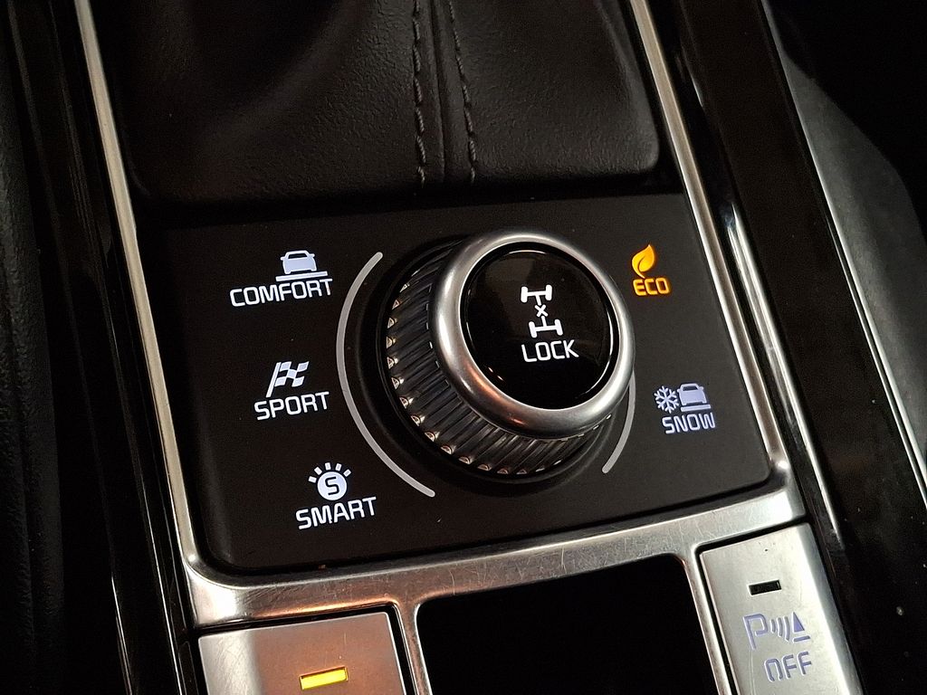 Thumbnail: 2021 Kia Telluride - 21