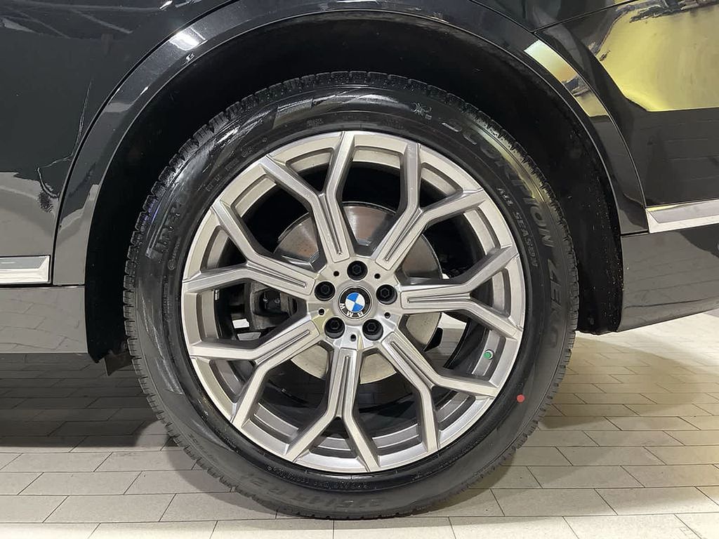 Thumbnail: 2023 BMW X7 - 20