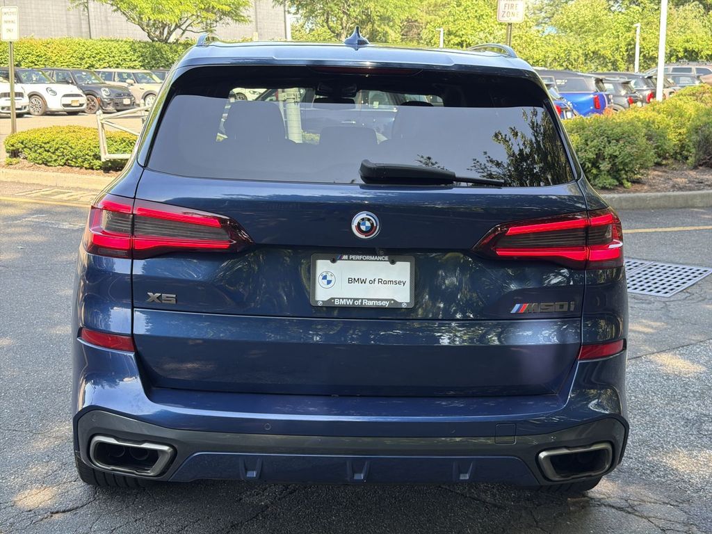 Thumbnail: 2022 BMW X5 - 13