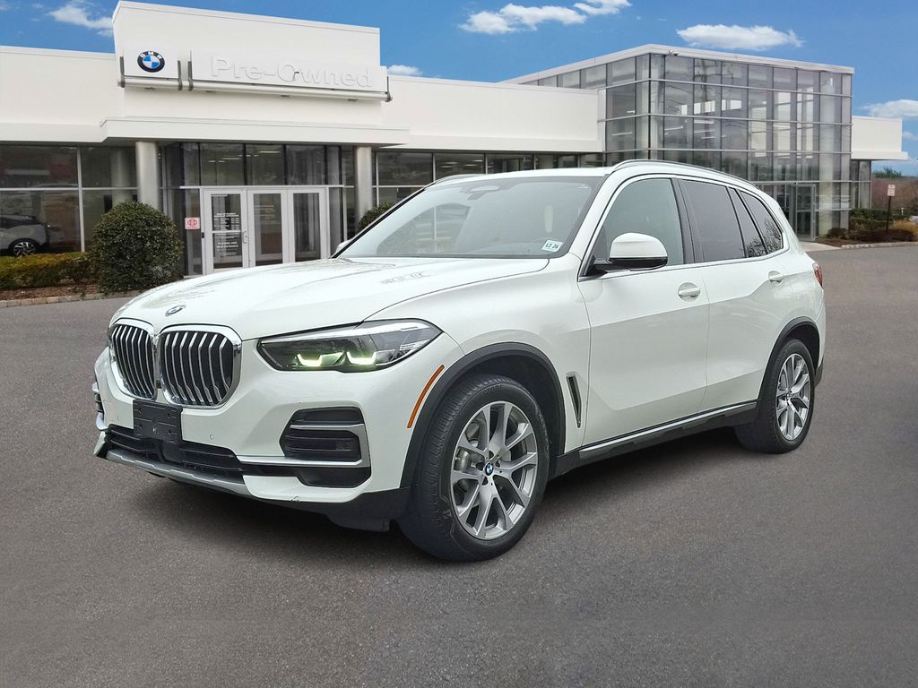 Thumbnail: 2022 BMW X5 - 1