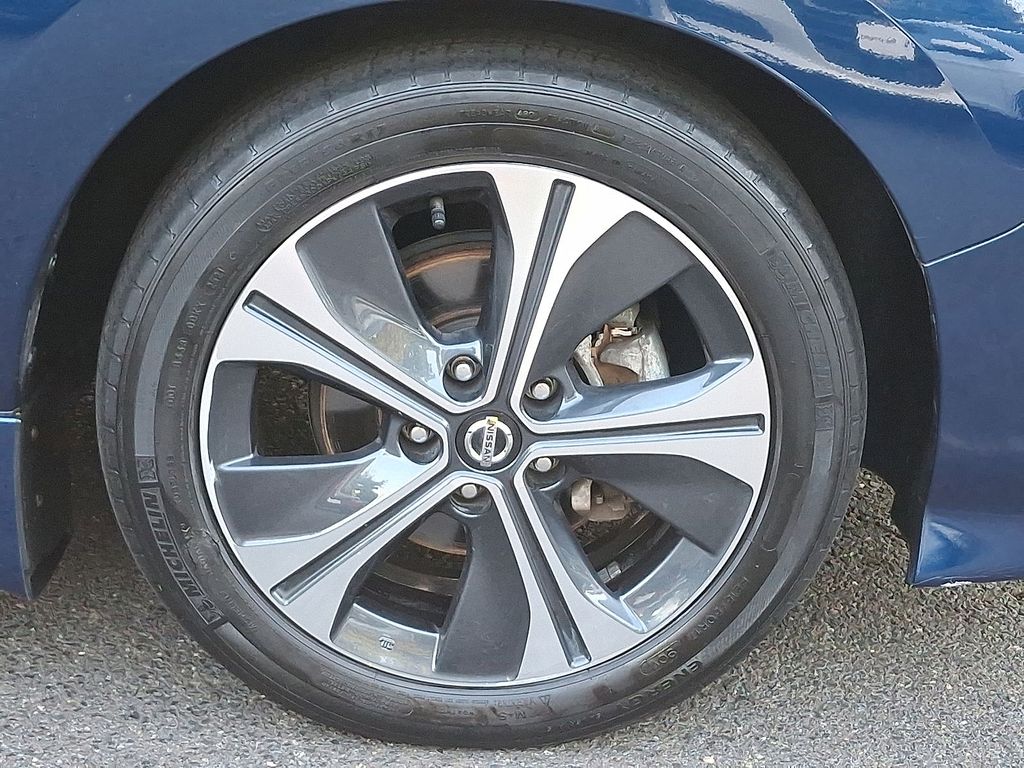 Thumbnail: 2022 Nissan Leaf - 26