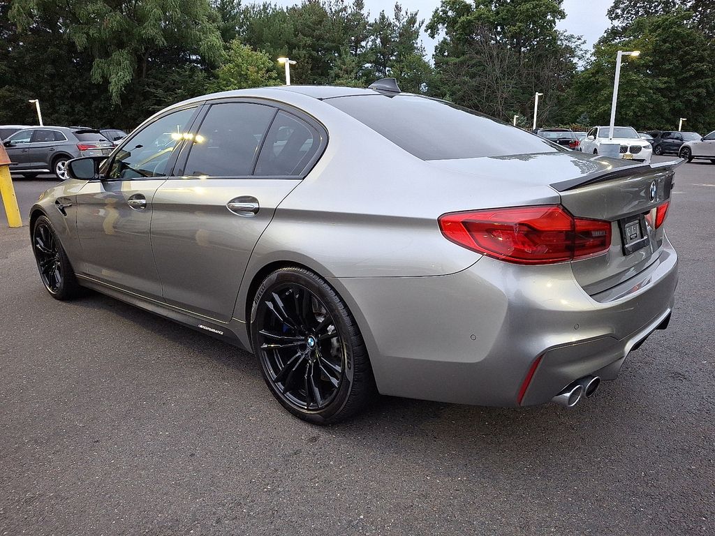 Thumbnail: 2018 BMW M5 - 6