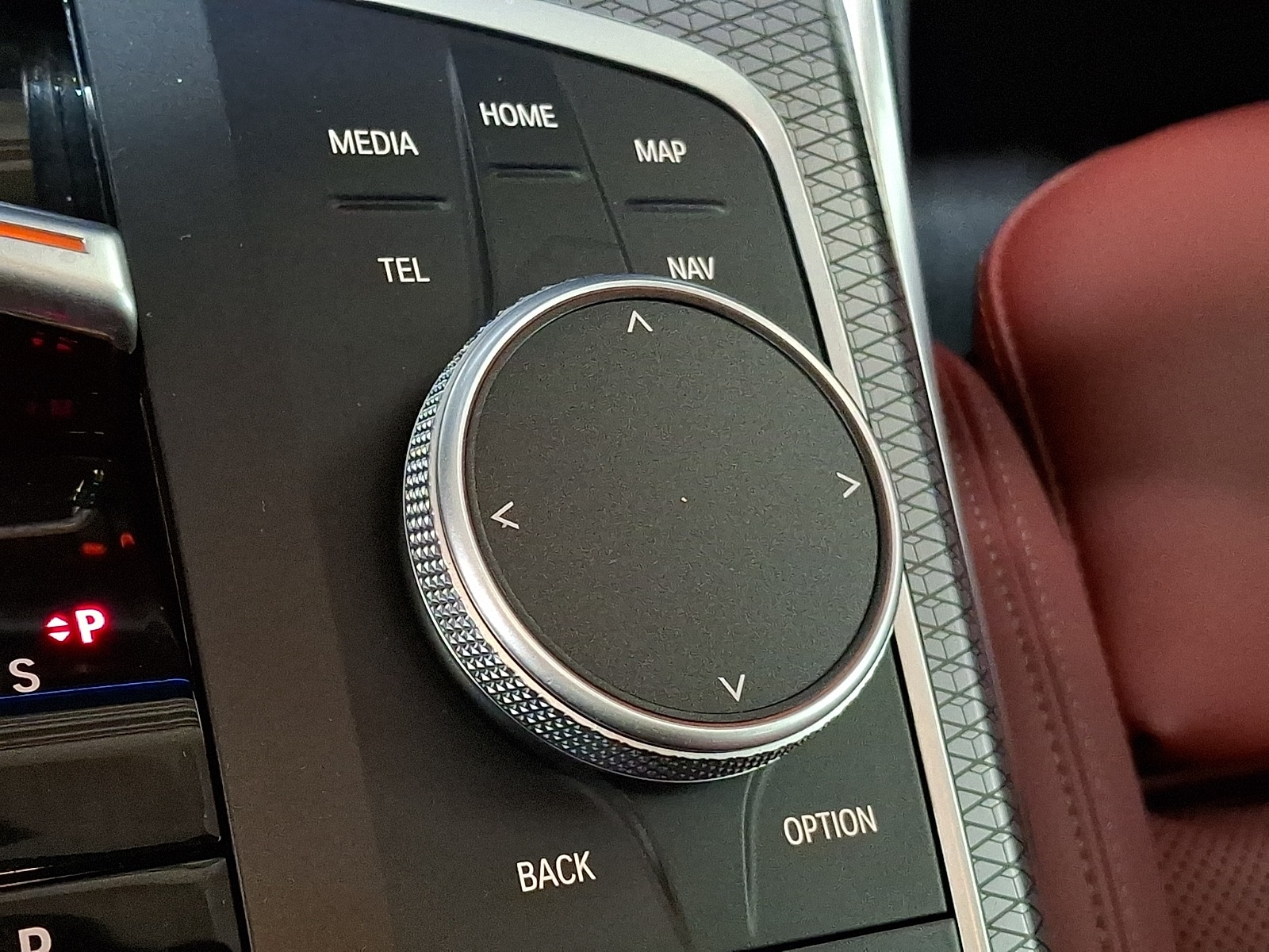 Thumbnail: 2025 BMW 3 Series - 23