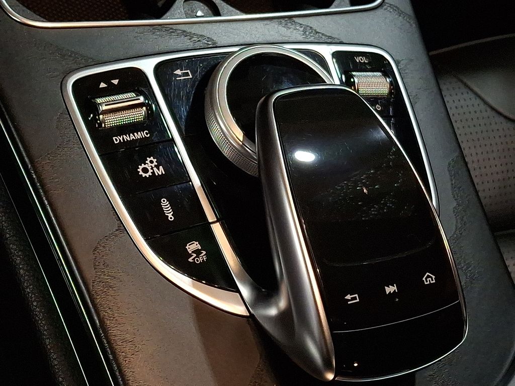 Thumbnail: 2019 Mercedes-Benz C-Class - 18