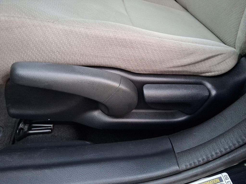 Thumbnail: 2013 Honda Civic - 13