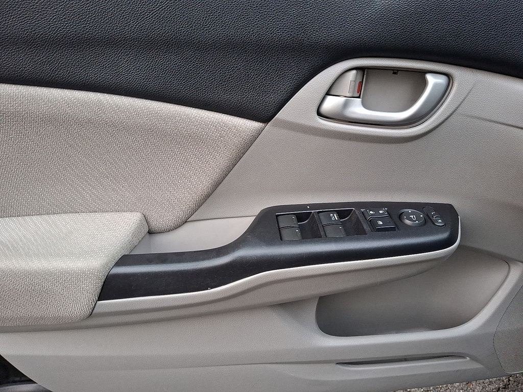 Thumbnail: 2013 Honda Civic - 11