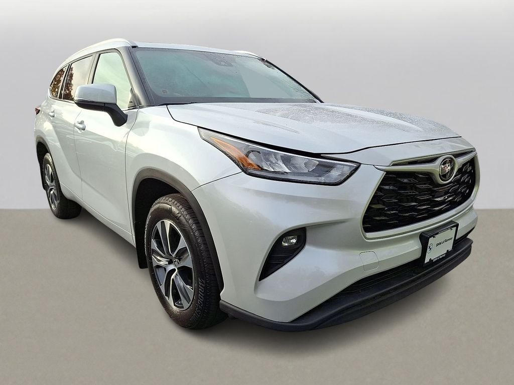 Used 2024 Toyota Highlander SUV