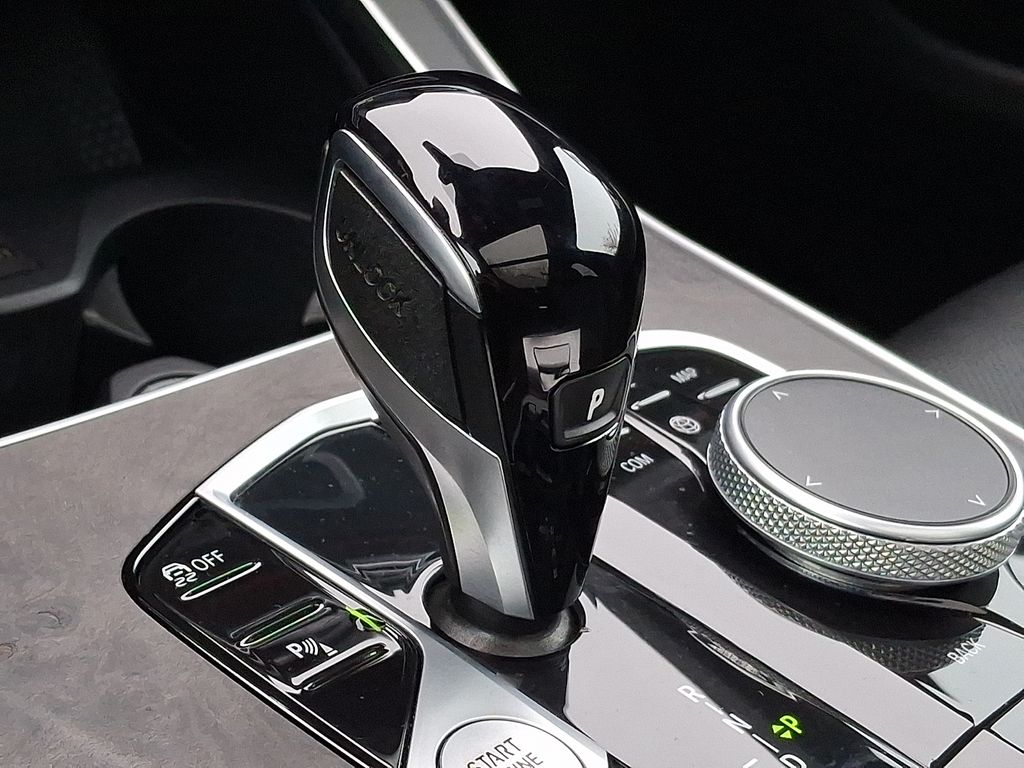 Thumbnail: 2023 BMW X5 - 12