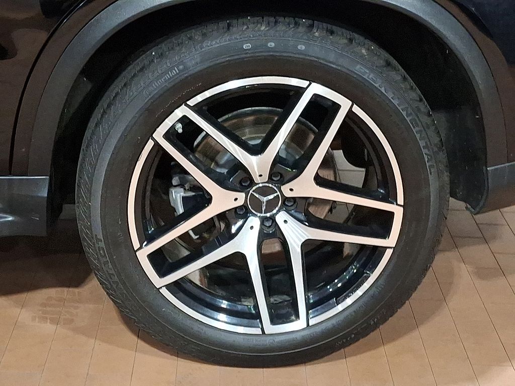 Thumbnail: 2017 Mercedes-Benz GLE - 6