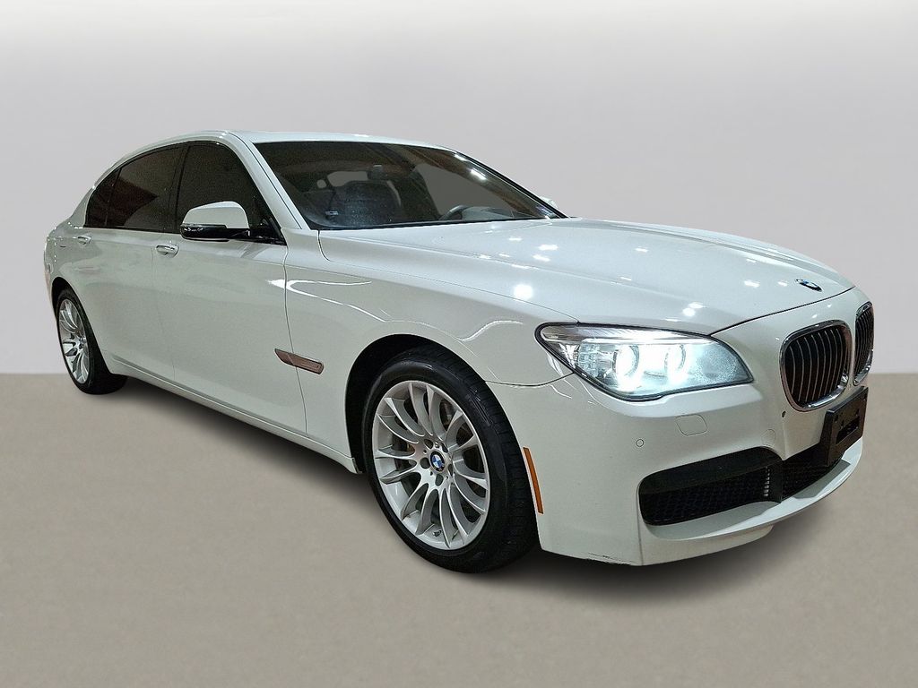 Thumbnail: 2015 BMW 7 Series - 3
