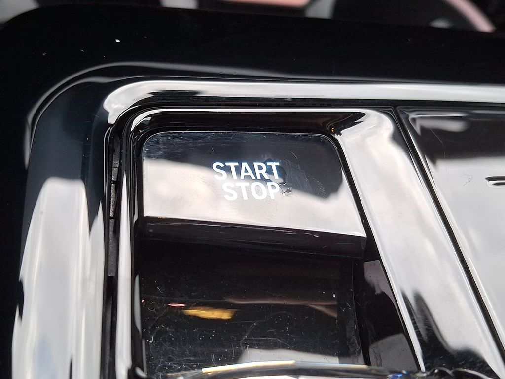 Thumbnail: 2025 BMW i5 - 19