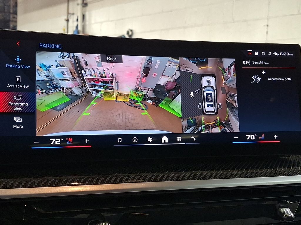 Thumbnail: 2025 BMW X7 - 16