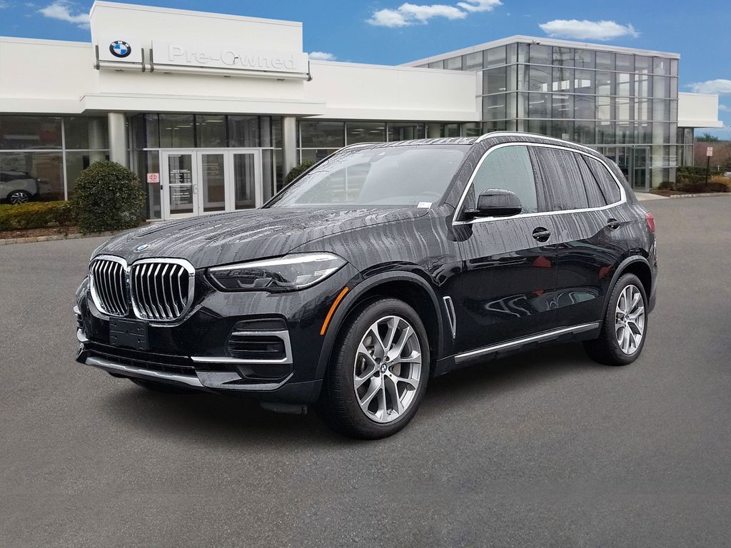 Thumbnail: 2023 BMW X5 - 1