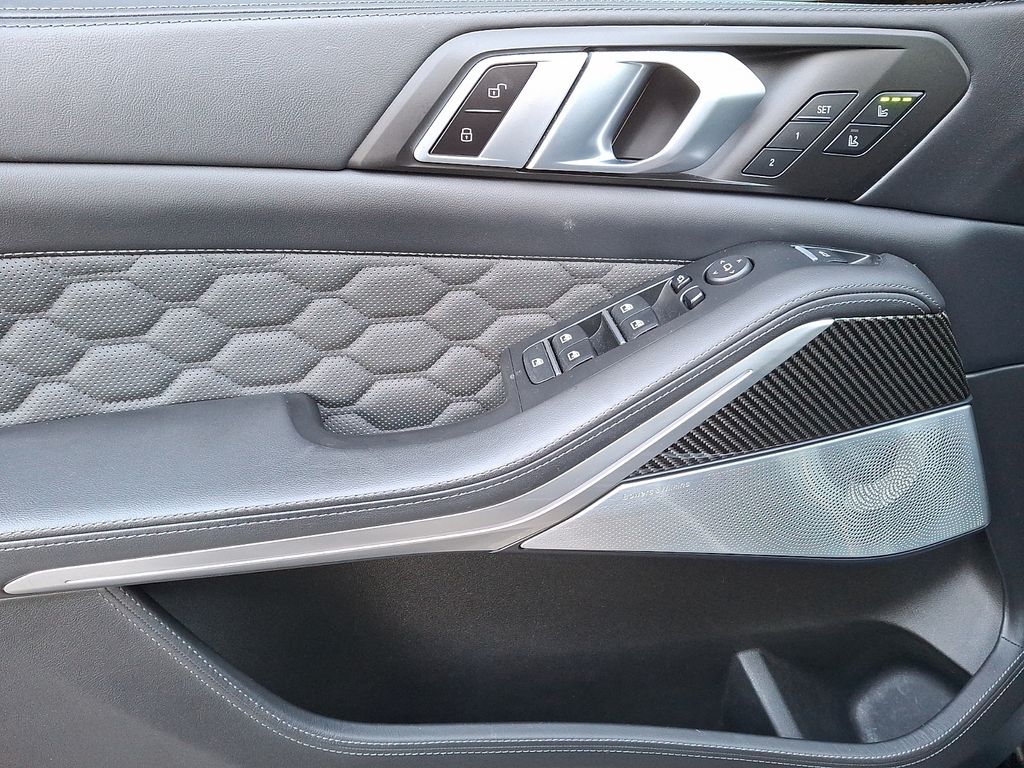 Thumbnail: 2023 BMW X5 - 7