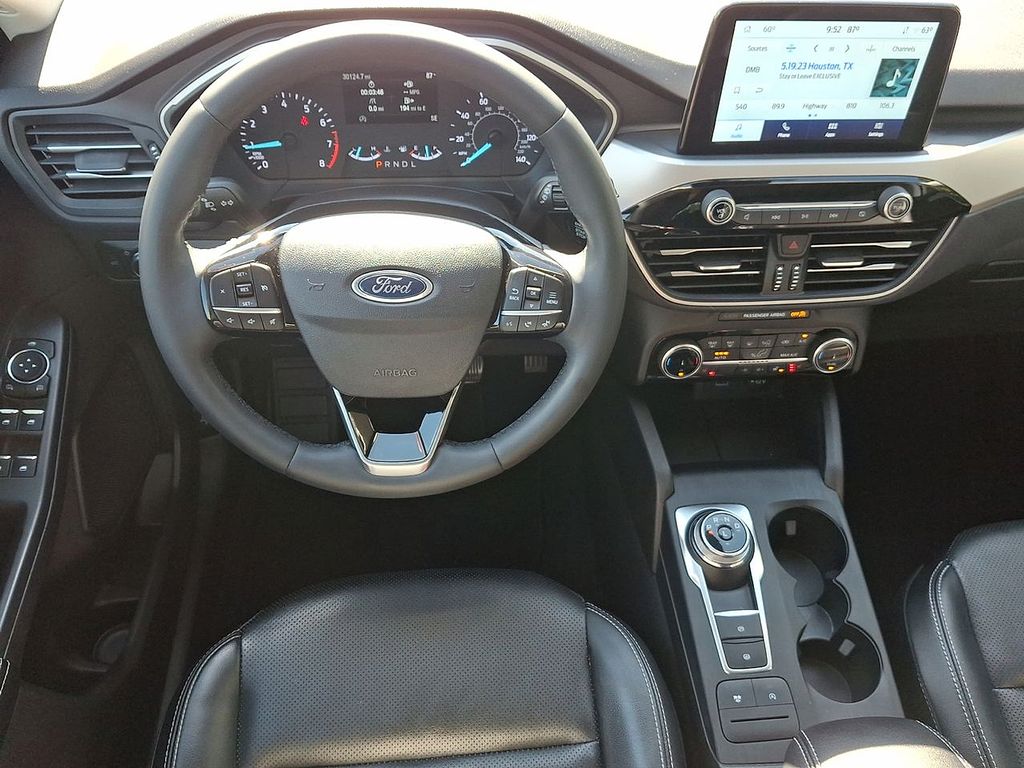 Thumbnail: 2022 Ford Escape - 27