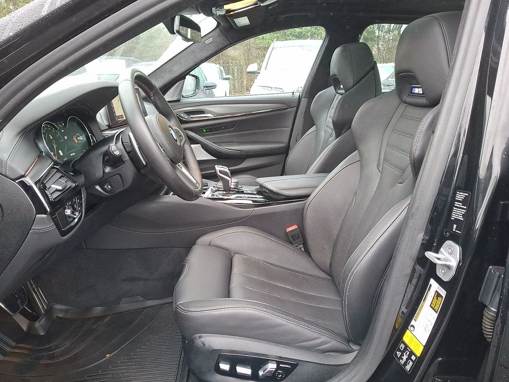 Thumbnail: 2019 BMW M5 - 9