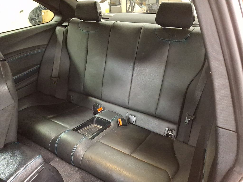 Thumbnail: 2017 BMW M2 - 8