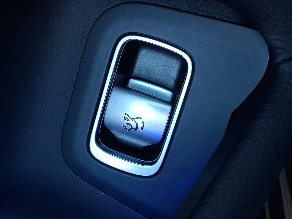 Thumbnail: 2022 Mercedes-Benz S-Class - 24