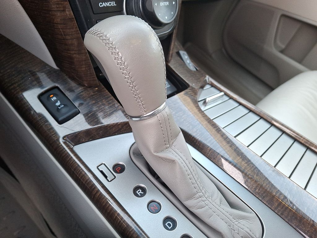 Thumbnail: 2011 Acura MDX - 12