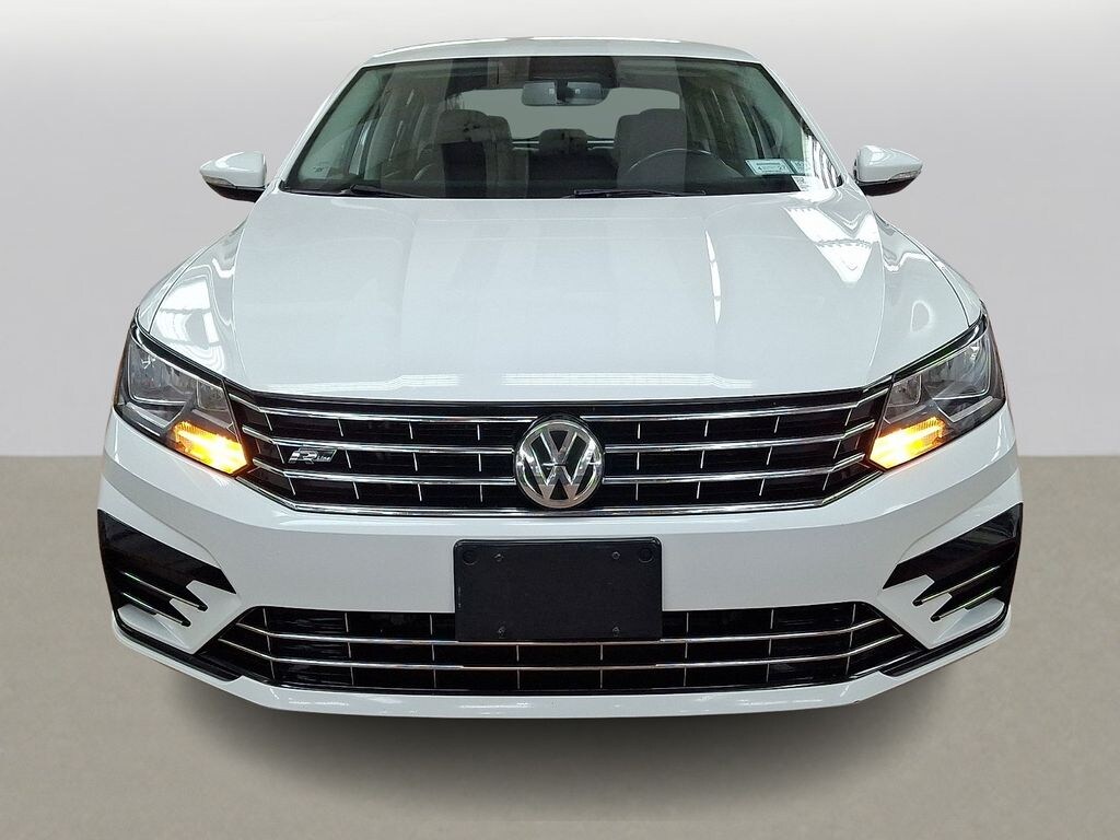 Used 2017 Volkswagen Passat 1.8T R-Line Sedan
