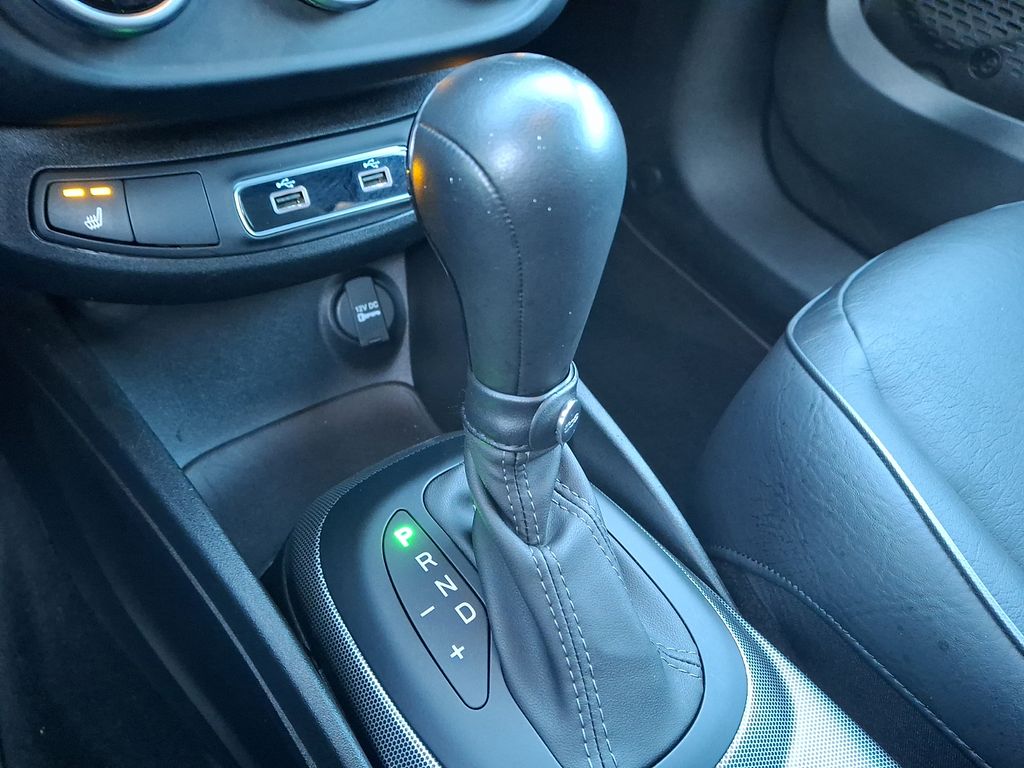 Thumbnail: 2021 Fiat 500X - 11