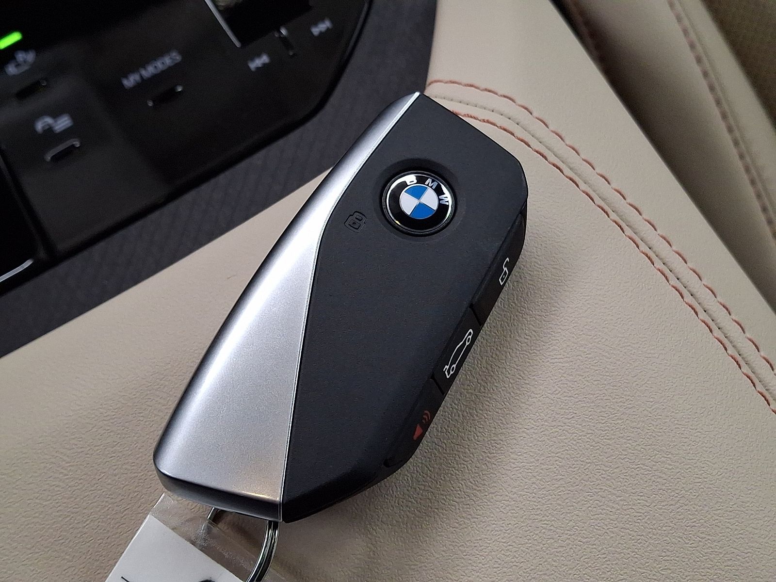 Thumbnail: 2025 BMW X3 - 21
