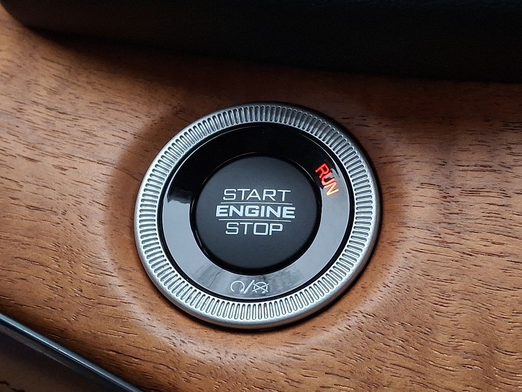 Thumbnail: 2023 Jeep Grand Cherokee - 19