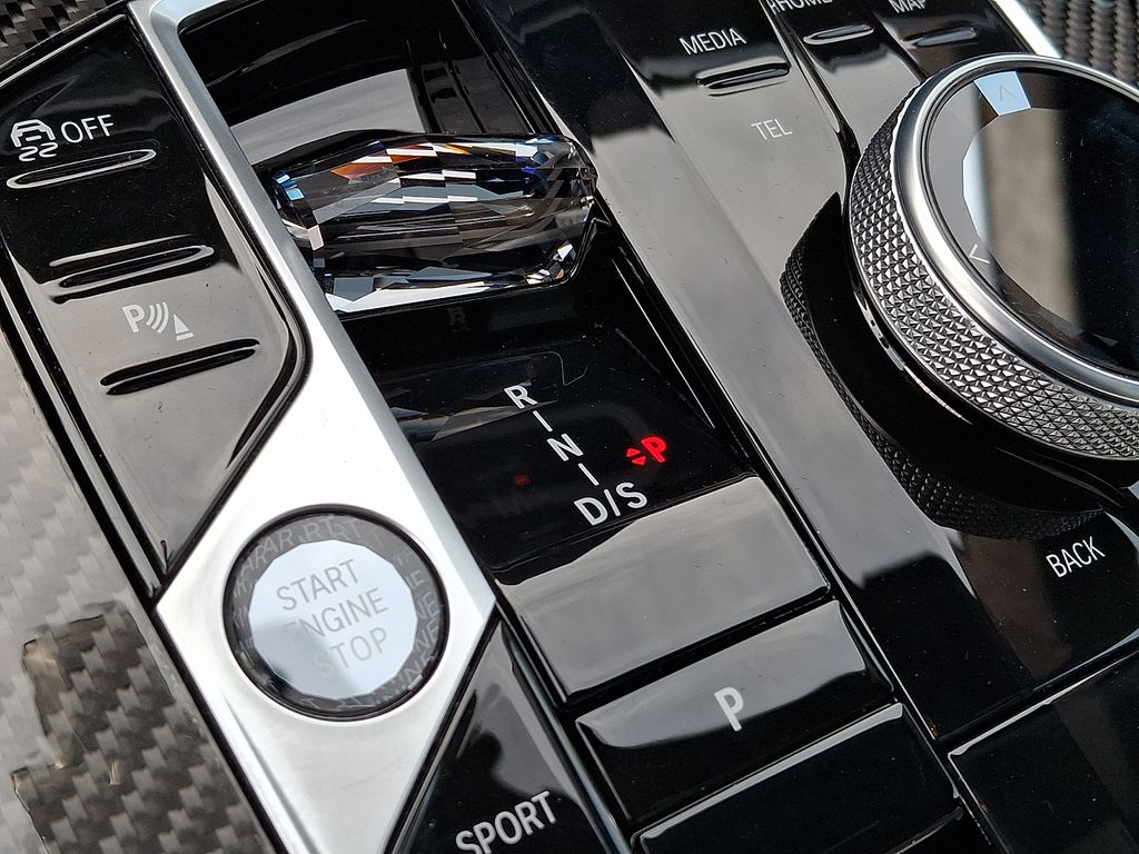 Thumbnail: 2025 BMW X7 - 13