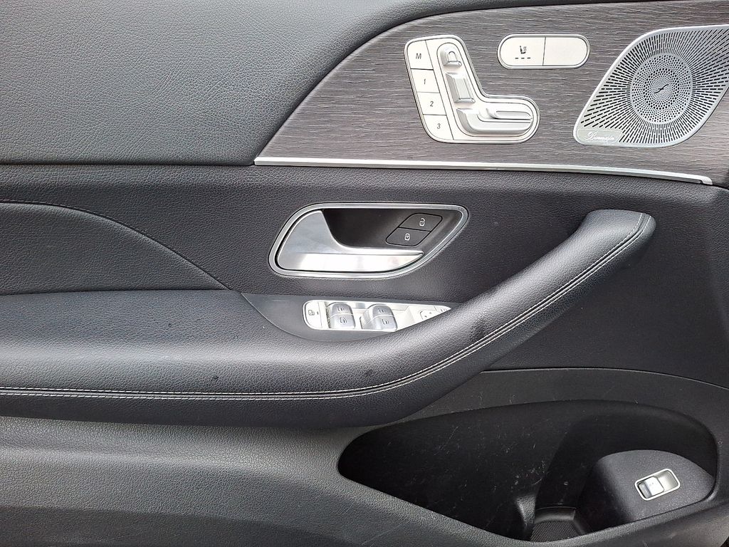 Thumbnail: 2020 Mercedes-Benz GLE - 8