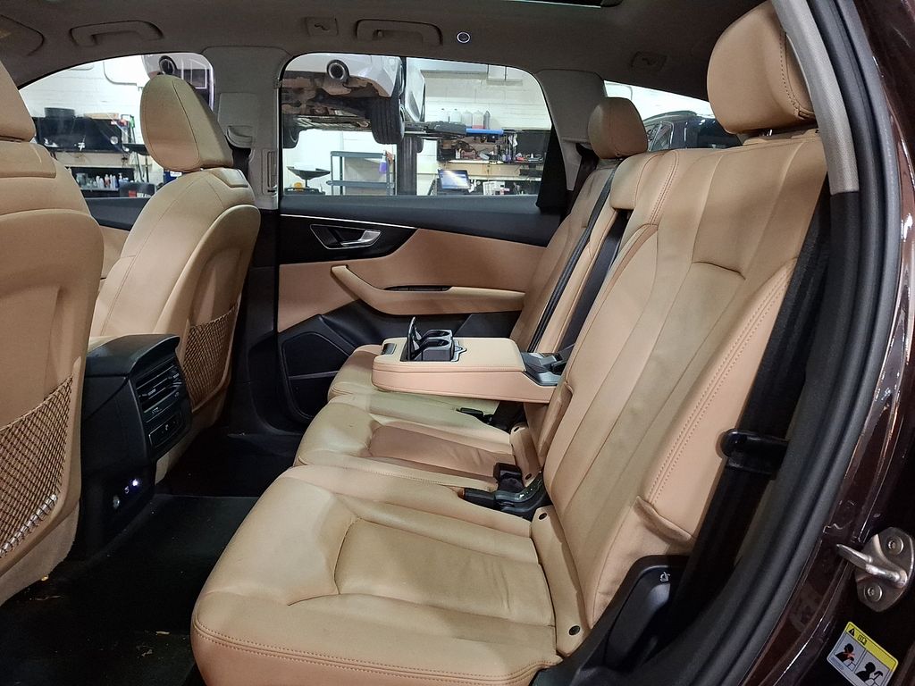Thumbnail: 2021 Audi Q7 - 8
