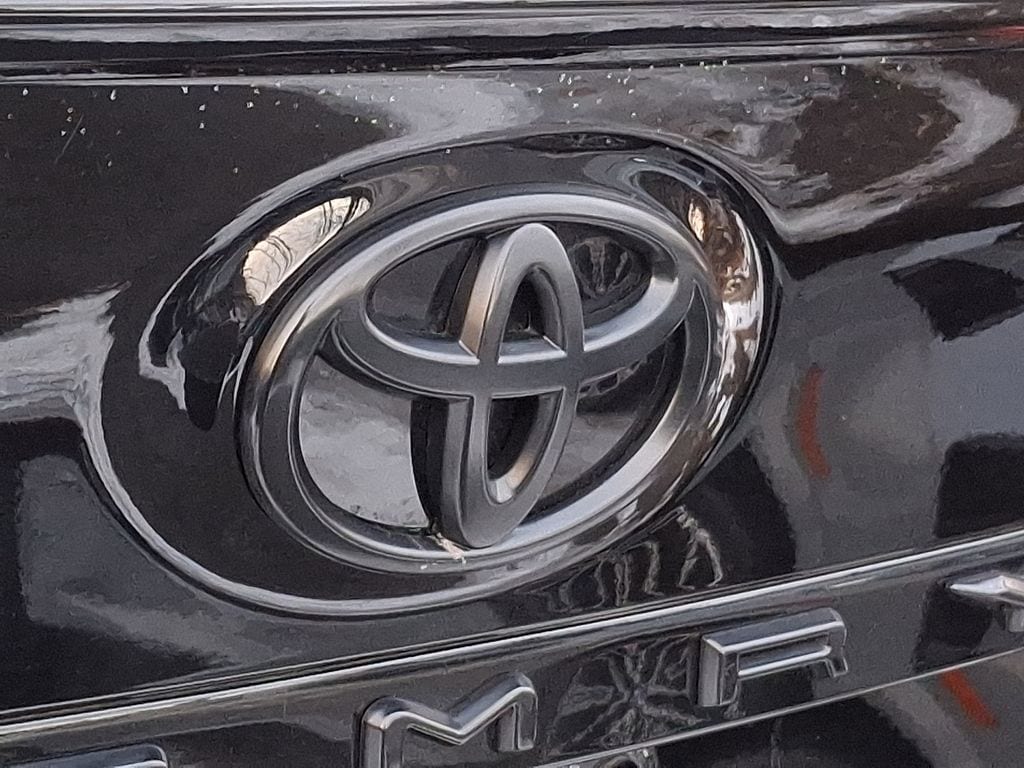 Thumbnail: 2022 Toyota Camry - 28